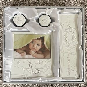 Baby Keepsake Gift Set with Photo Frame and Boxes